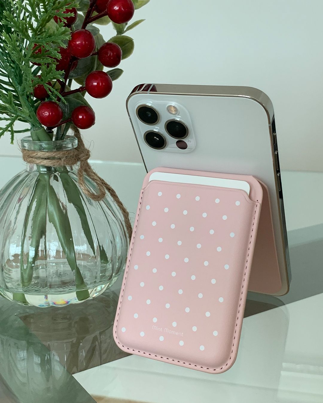 Magnetic Wallet | ماغنت بوك