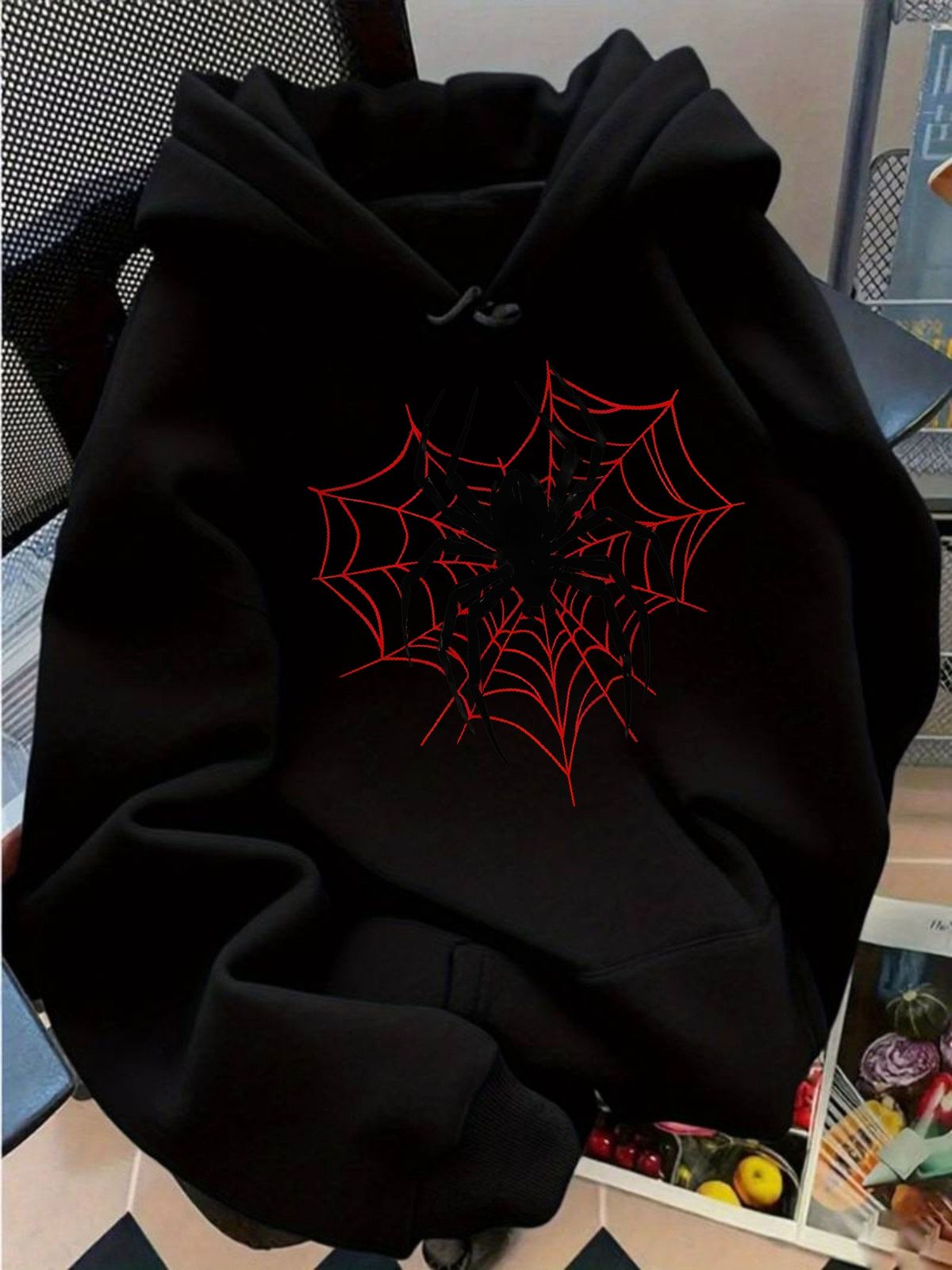Heart Web Hoodie | هودي شبكة الحب