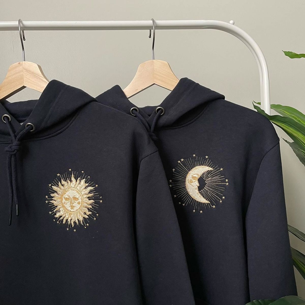 Sun & Moon Hoodie | هودي شمس وقمر